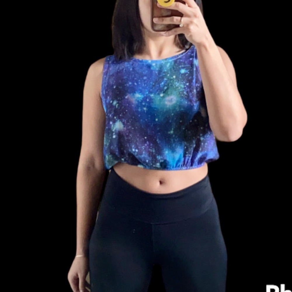 Graphic Crop Top